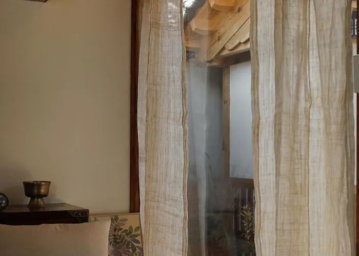 Unwadang Private Luxury Hanok House In Bukchon Seul