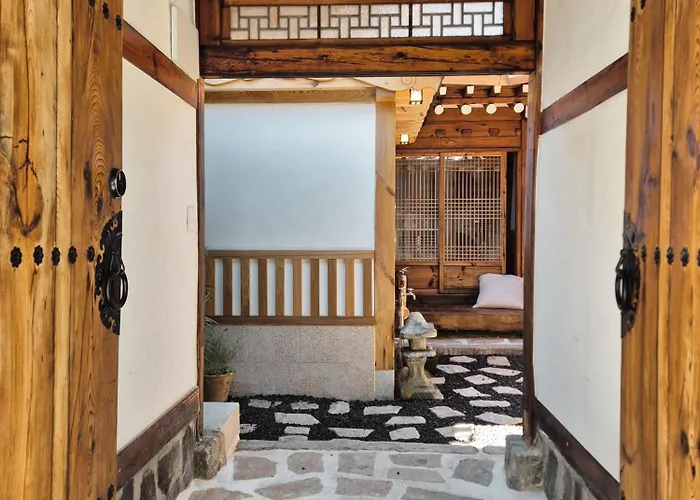 Unwadang Private Luxury Hanok House In Bukchon Villa *